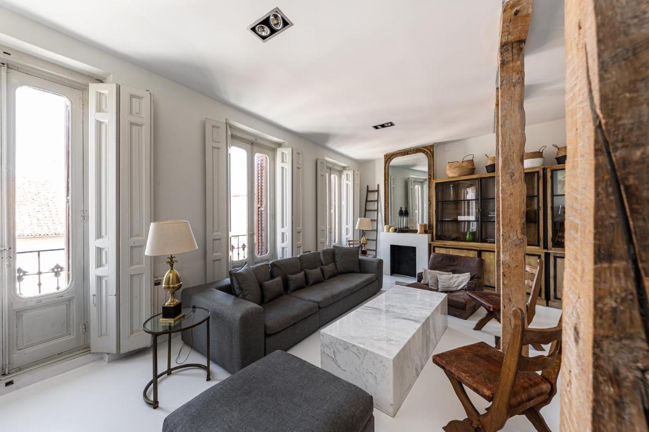 Apartamento BNBHolder Refined Duplex MALASAÑA Madrid Exterior foto