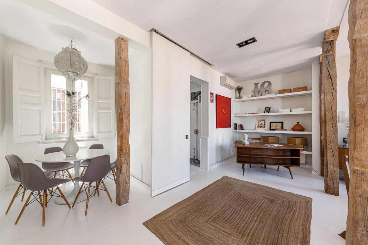 Apartamento BNBHolder Refined Duplex MALASAÑA Madrid Exterior foto
