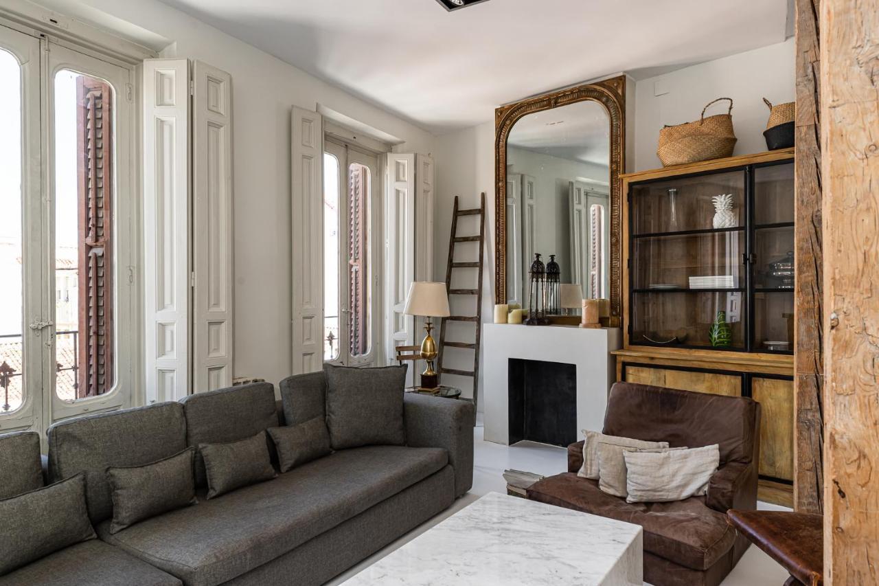 Apartamento BNBHolder Refined Duplex MALASAÑA Madrid Exterior foto
